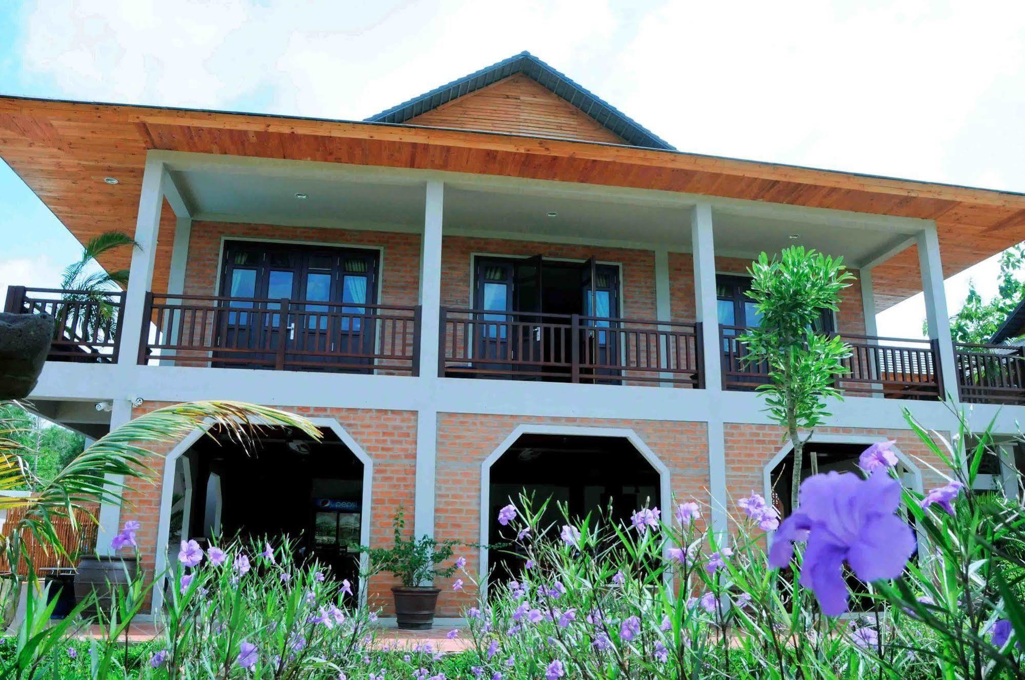 Vela Phu Quoc Resort Esterno foto